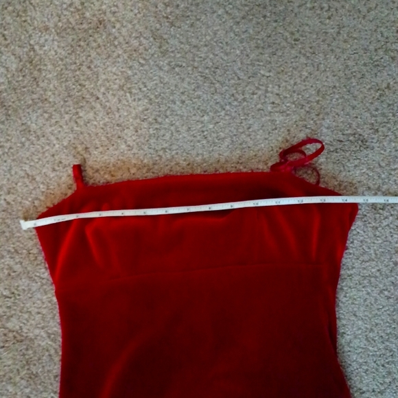 VINTAGE RED VELVET DRESS - Picture 12 of 17